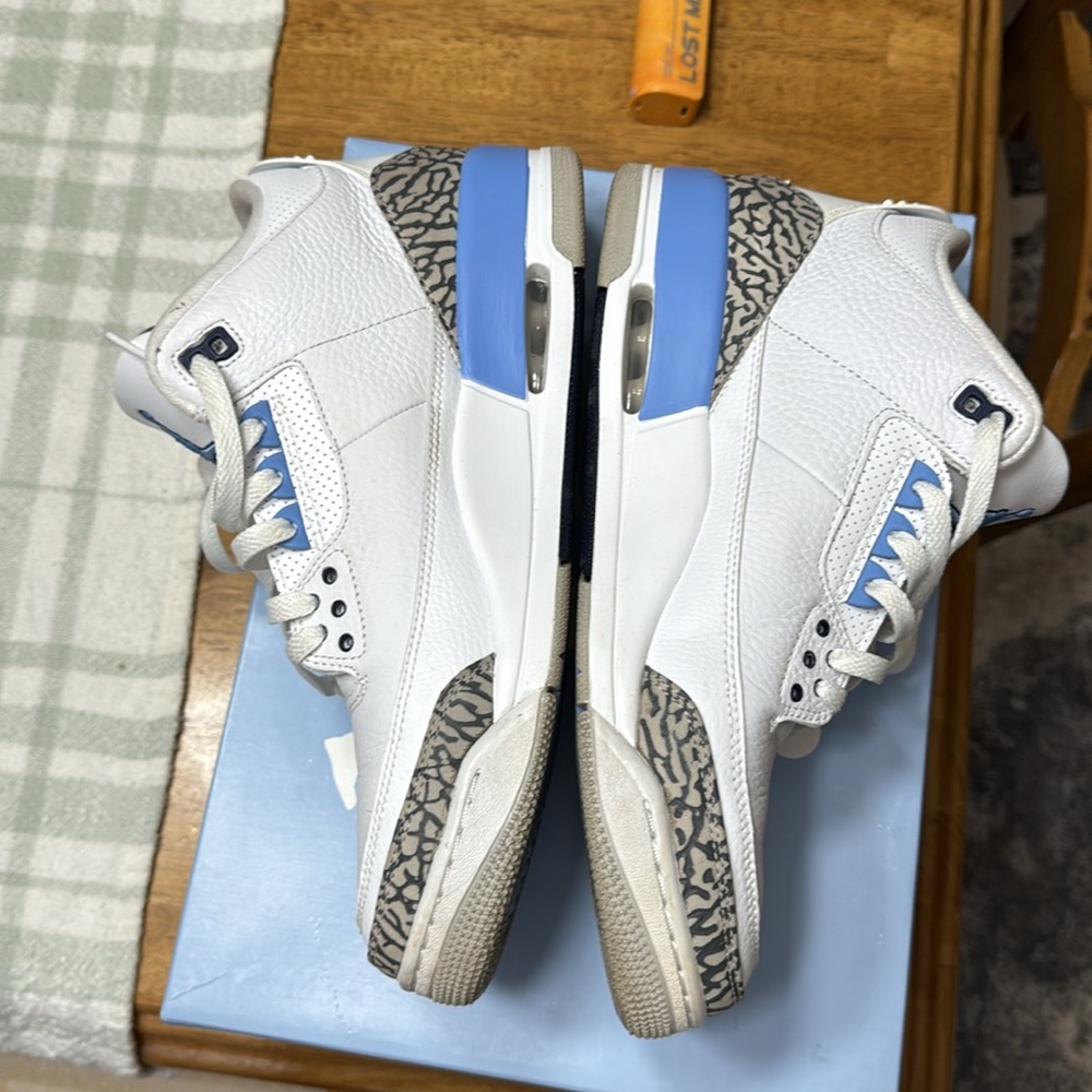 Jordan 3 unc - Picture 3 of 8